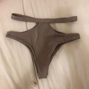 Pō Swim high waisted bikini bottoms w/ cut outs